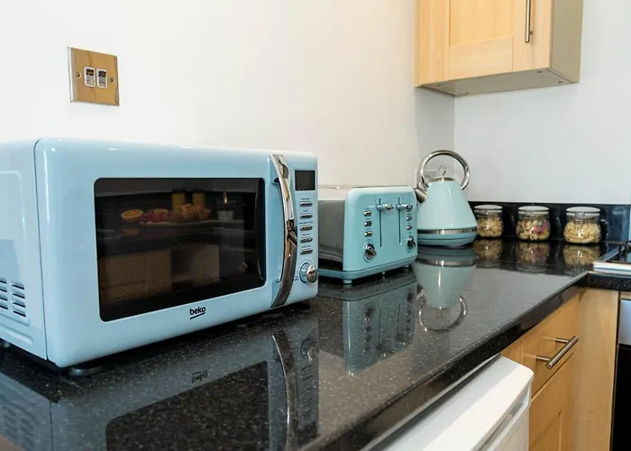 Ocean Breeze - 1 Minute From The Beach - 10 Minute From Bic - Fast Wi-Fi - Smart Tv
